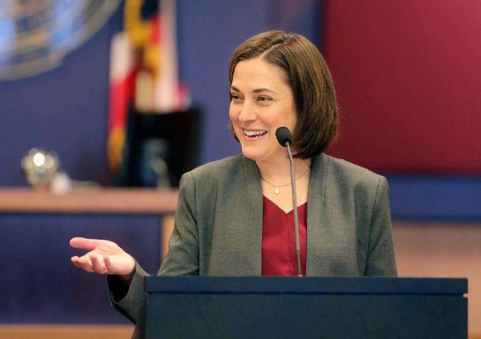 Allison Manning sworn in as Avon Lake Municipal Court Judge Chronicle