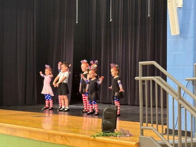 Cloverleaf dancers shine at patriotic spring recital | Medina