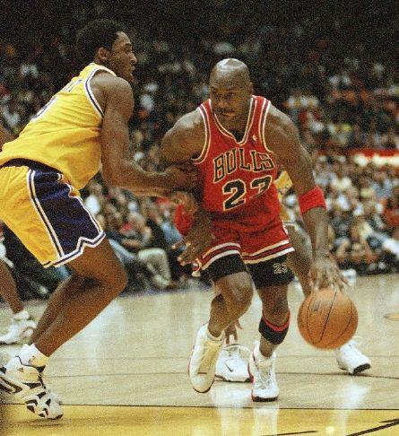 Passing the torch: Last meeting between Michael Jordan, Kobe