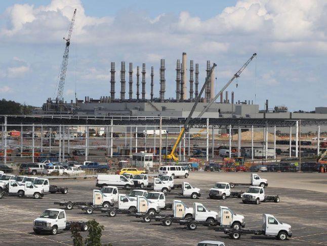UAW strike skips Lorain County Ford plant | Chronicle Telegram For now, the  UAW members at the Ohio Assembly Plant will continue work as normal, though  under an expired contract. UAW Local
