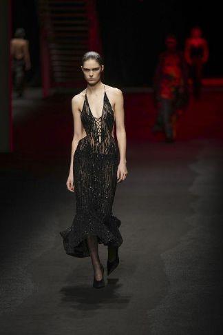 roberto cavalli 黒 レース 40 イタリア製 Roberto Cavalli: Roberto Cavalli Presents Its New Couture Capsule