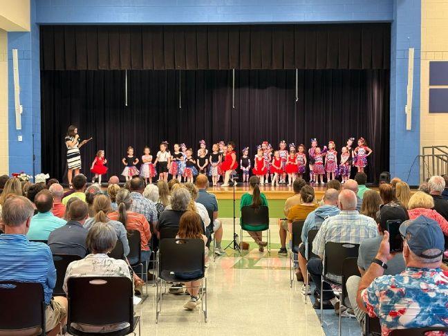 Cloverleaf dancers shine at patriotic spring recital | Medina